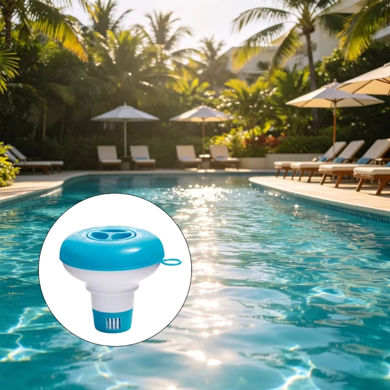 Swim Buoy Open Water - เครื่องจ่ายยาเม็ดแบบลอยน้ำสำหรับดูแลน้ำในสระว่ายน้ำ, เครื่องจ่ายยาเม็ดพลาสติกสีฟ้าขาวพร้อมช่องเปิดด้านบนและ 24BD