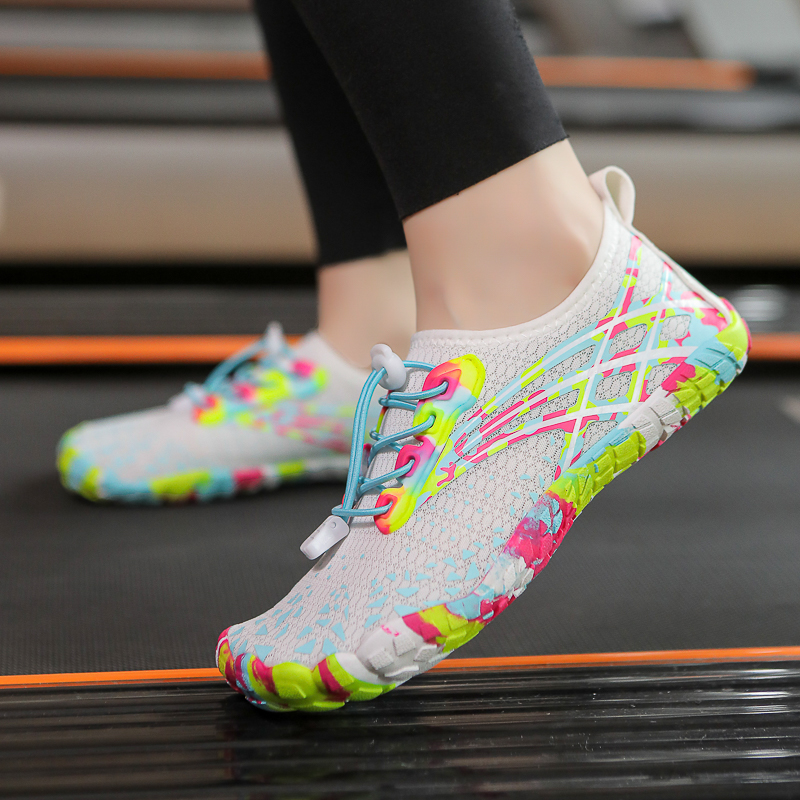 รองเท้าออกกำลังกายในร่มและกลาง - Aquatic Sports Shoes บทวิจารณ์และราคา